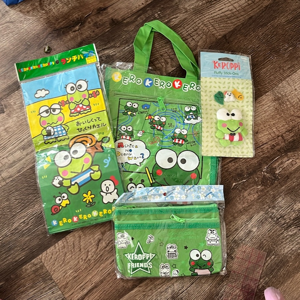 Kerropi Sanrio 4 Pc Bag Set Party Favors Coin Purse Lunch Bags